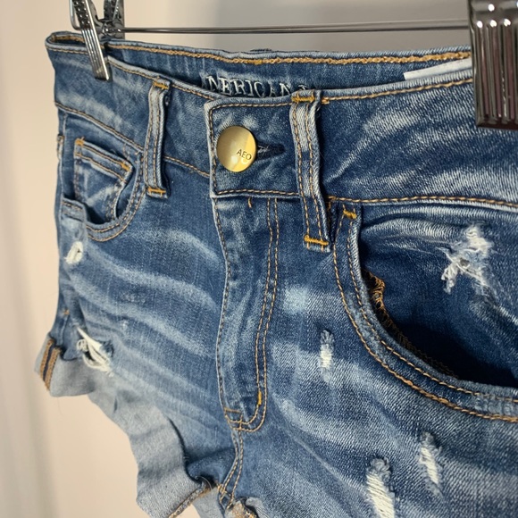 Size 0 American Eagle Shorts - Picture 2 of 3